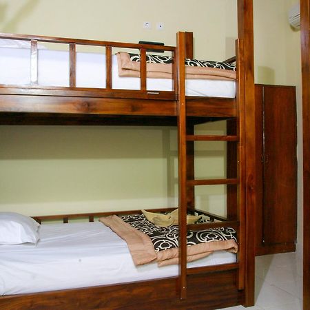 Medal Jaya Hostel & Room Nusa Lembongan  Ngoại thất bức ảnh