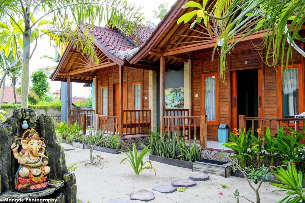 Medal Jaya Hostel & Room Nusa Lembongan  Ngoại thất bức ảnh